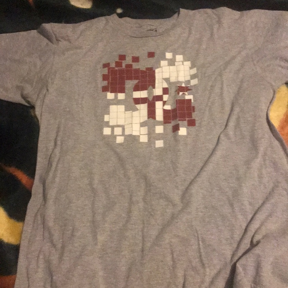 Tee - Picture 2 of 3